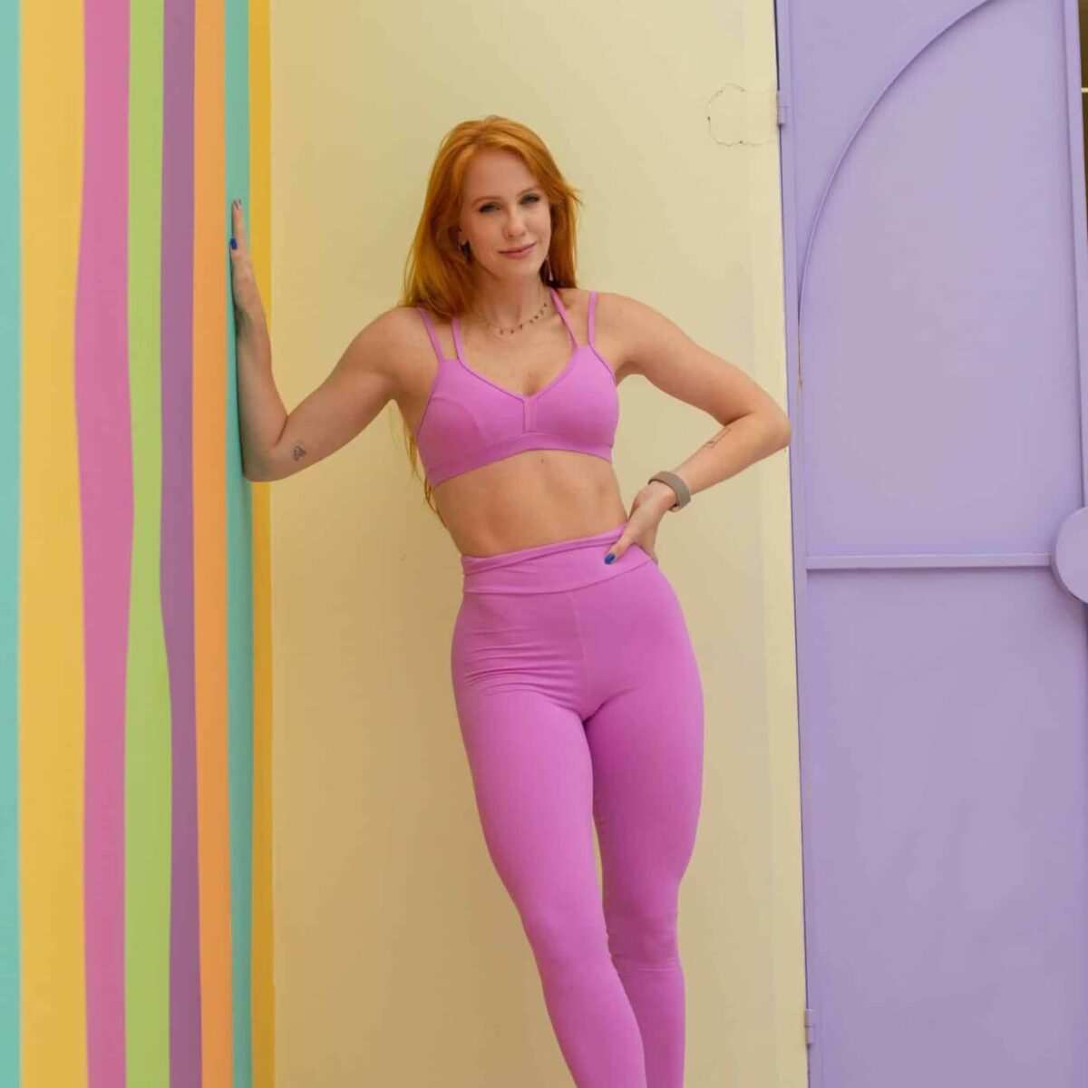 Top Nó Rosa