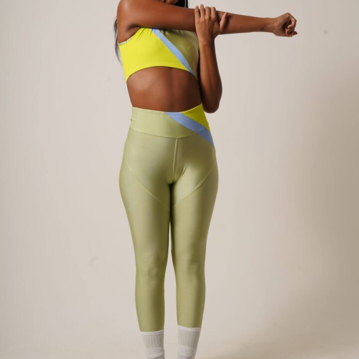 Alternative view of Top Colors Verde Cana