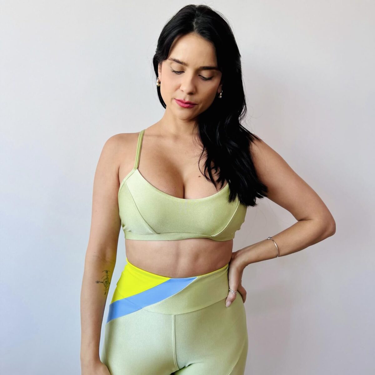 Top Basic Decote Cana