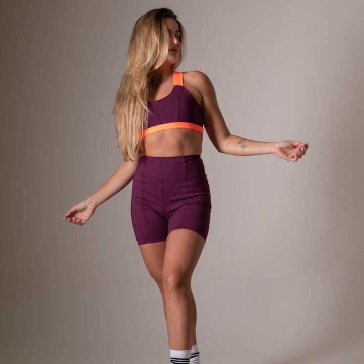 Alternative view of Top Flower Bordô