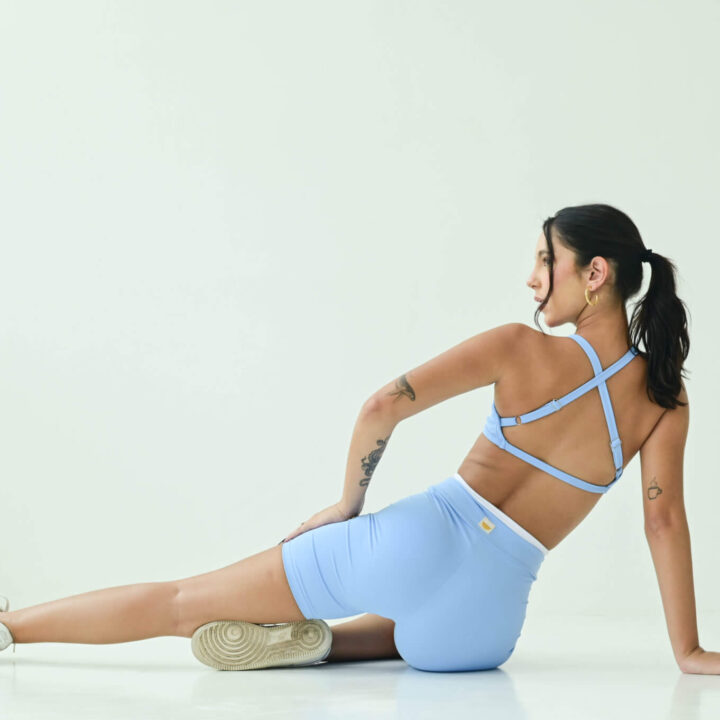 Alternative view of Top Unique Azulzinho