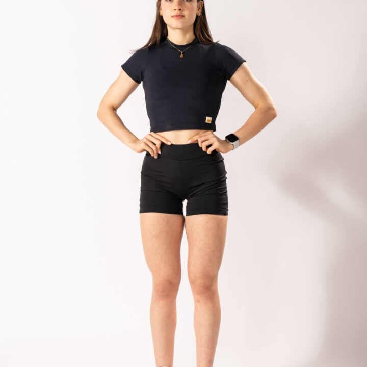 Alternative view of Top Cropped Gola Preto