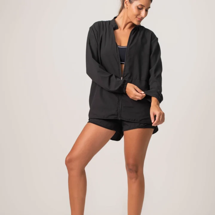 Corta Vento Wide Preto