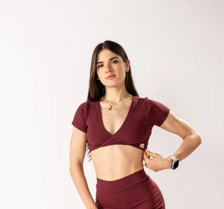 Top Camiseta Decote Vermelho Rubro