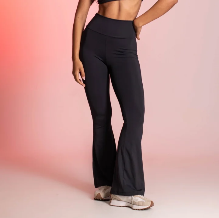 Calça Flare Preto