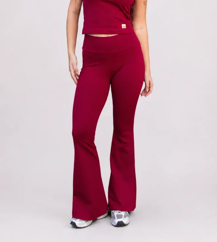 Calça Flare Vinho